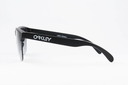 OAKLEY サングラス Frogskins LITE OO9374-4963 ウェリントン アジアンフィット フロッグスキンライト マットブラック プリズムグレー グラデーション オークリー 正規品