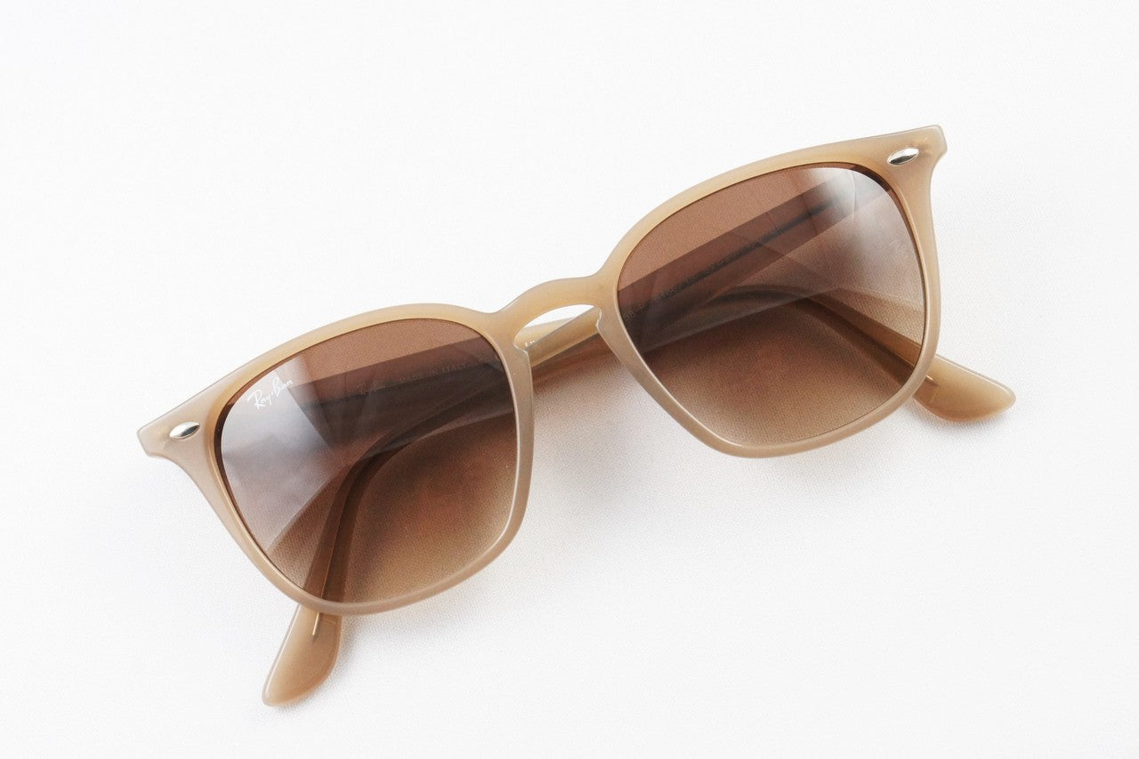 Ray-Ban サングラス RB4258-F 616613 52サイズ ウェリントン レイバン 正規品